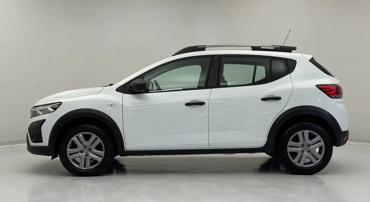 2022-dacia-sandero-stepway-10-tce-essential-90bhp-big-3