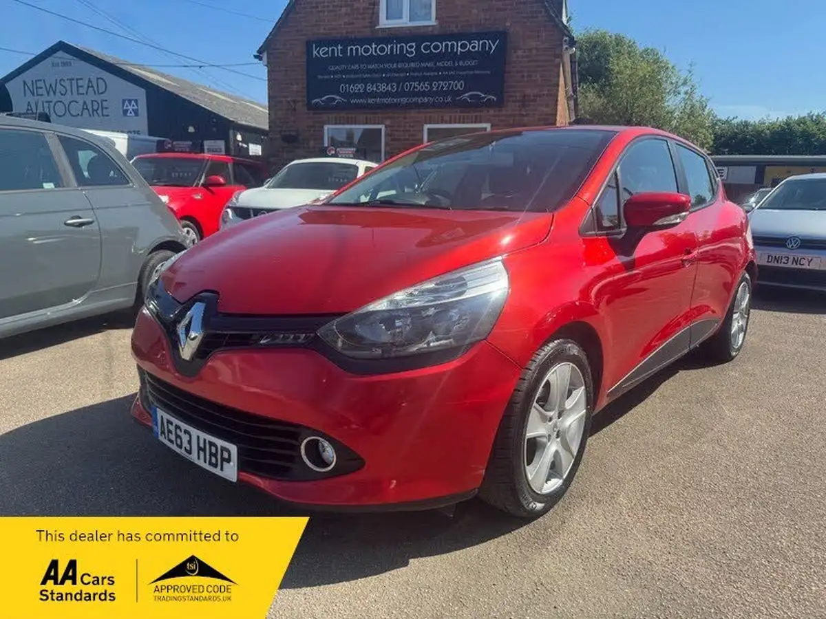 2013-renault-clio-12-16v-expression-hatchback-5d-big-0
