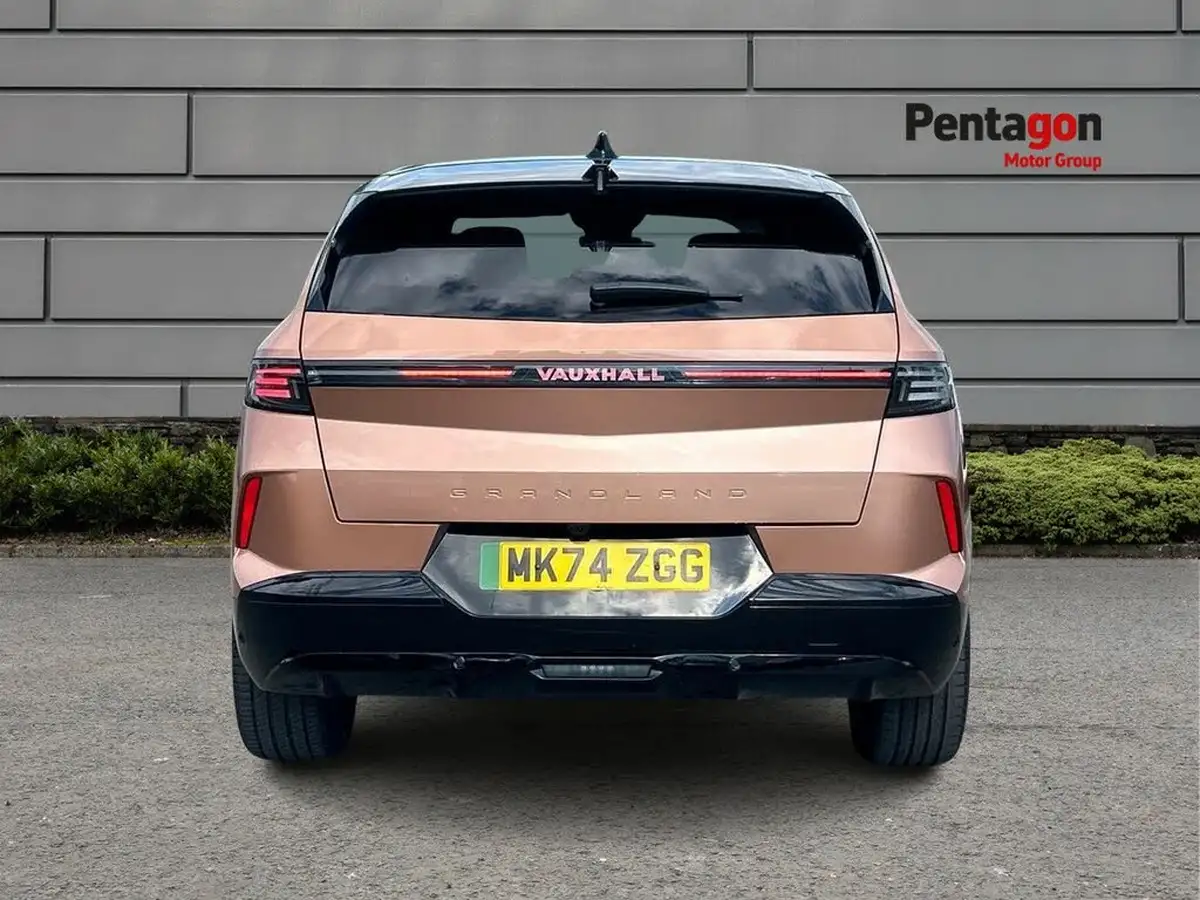 2024-vauxhall-grandland-e-ultimate-big-16
