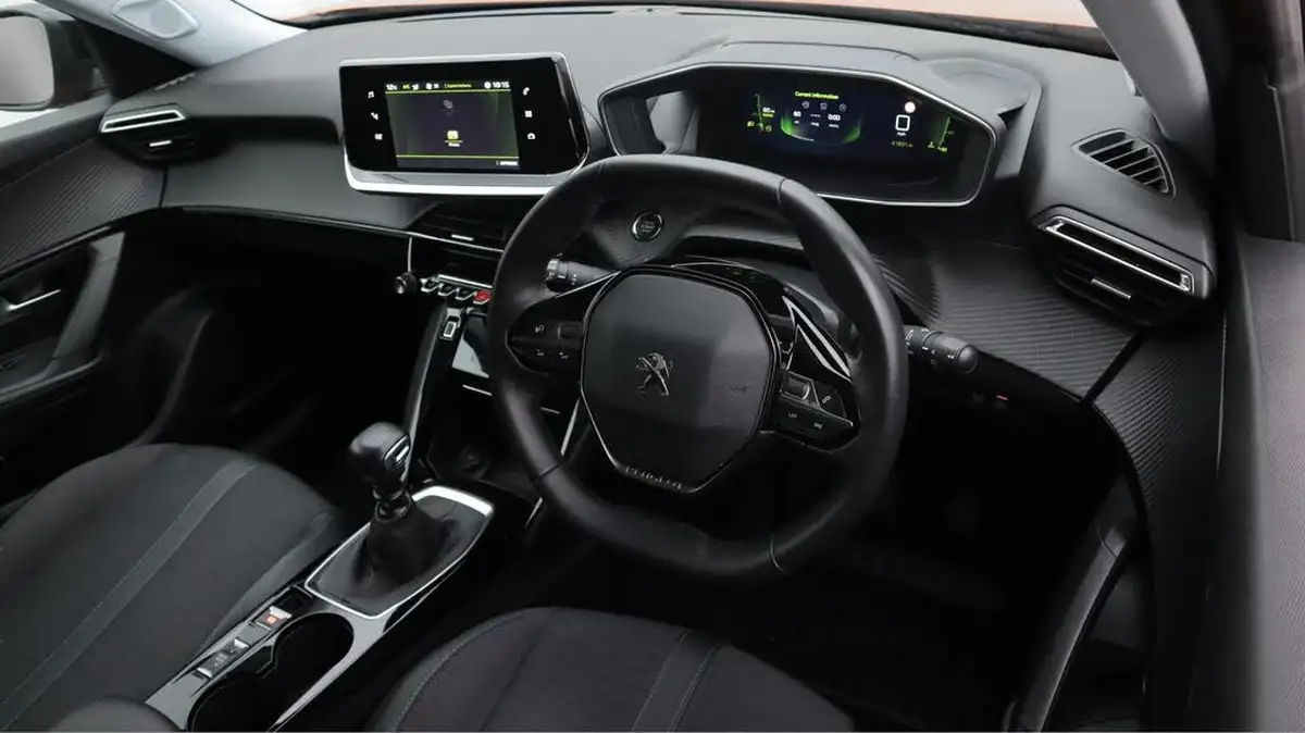 2022-peugeot-2008-suv-12-puretech-allure-premium-100bhp-big-9