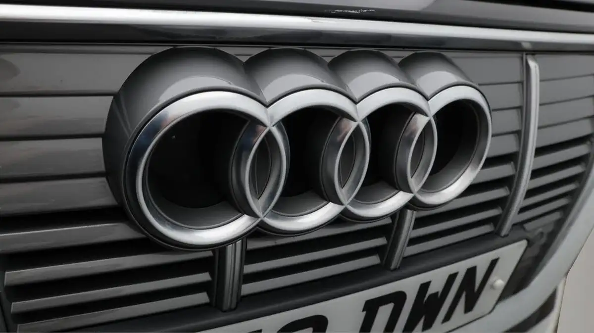 2020-audi-e-tron-50e-technik-big-24
