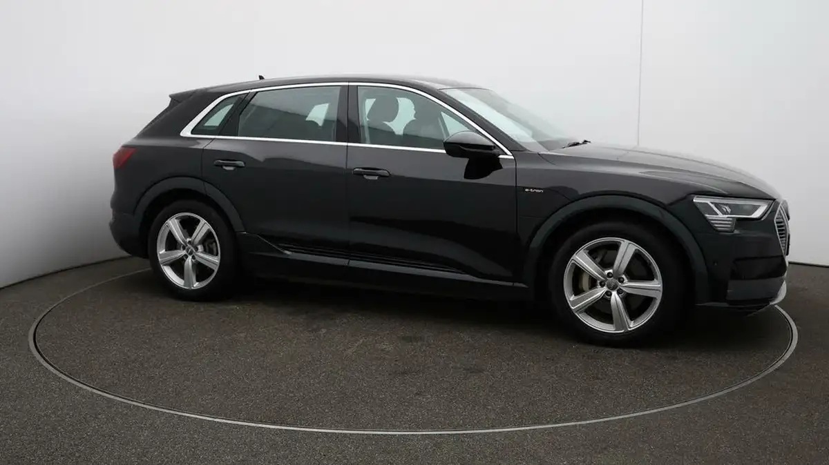 2020-audi-e-tron-50e-technik-big-48