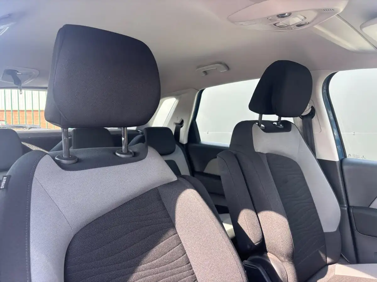 2016-citroen-c4-picasso-16bluehdi-vtr-120ps-big-12