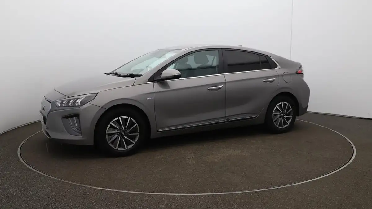 2021-hyundai-ioniq-e-premium-se-electric-100kw-big-67