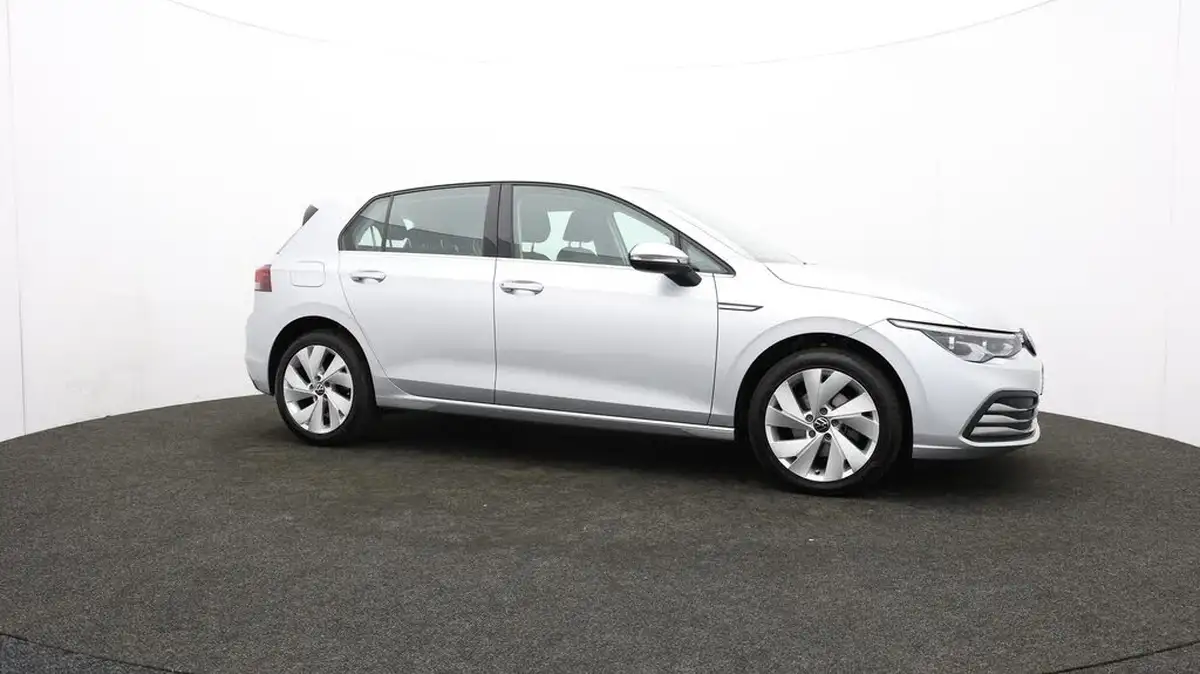 2021-volkswagen-golf-15-tsi-style-130ps-hatchback-big-44