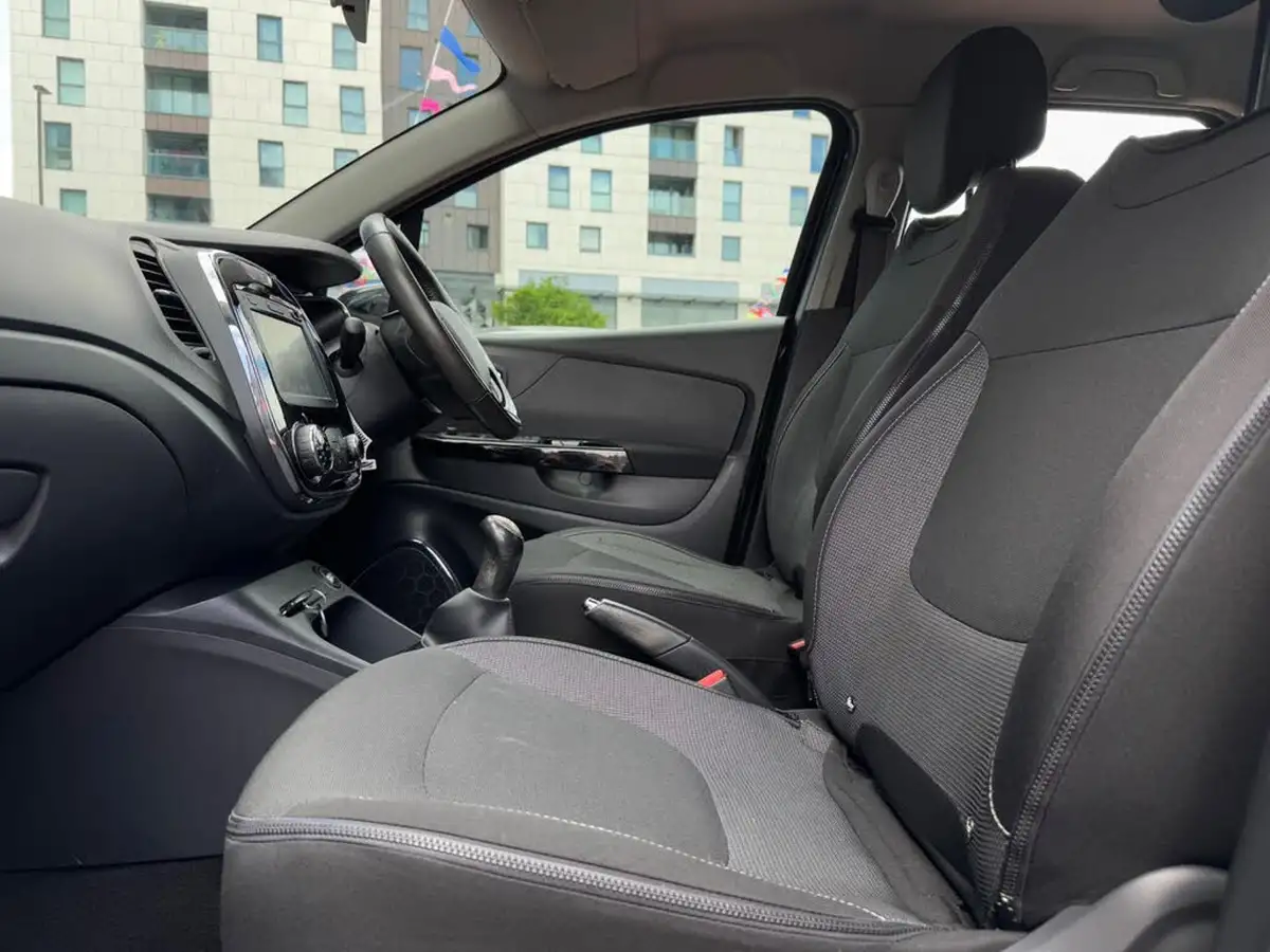 2015-renault-captur-09-dynamique-nav-big-25