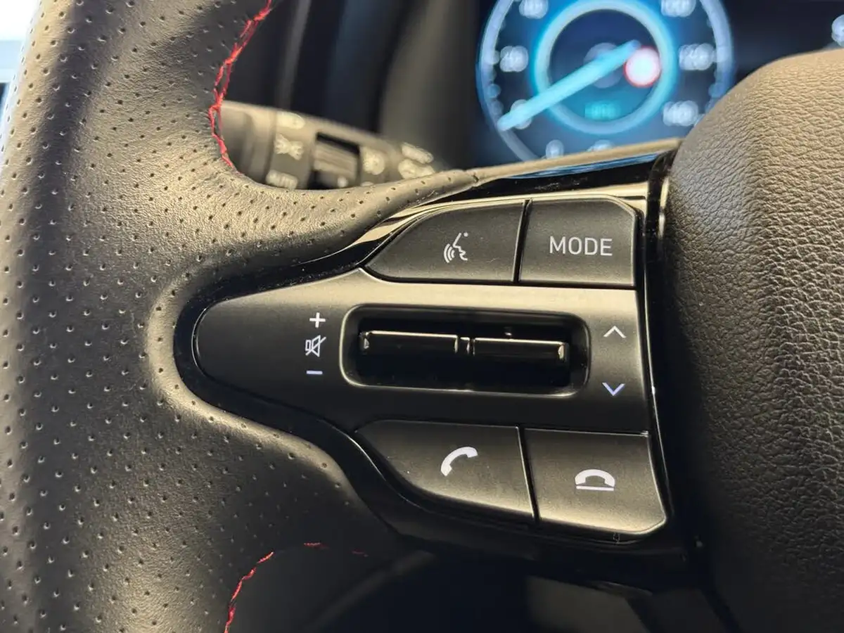 2023-hyundai-i20-10-t-gdi-n-line-dct-big-22