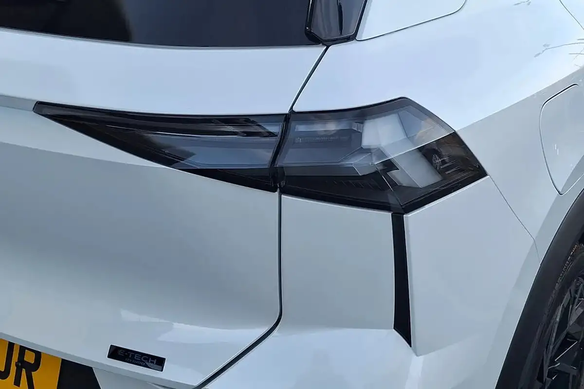 2024-renault-symbioz-16-techno-esprit-alpine-big-15