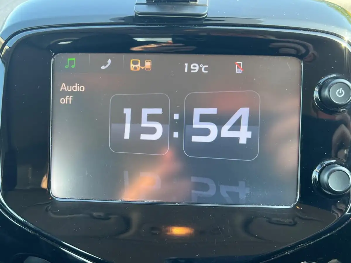 2017-citroen-c1-10-vti-airscape-feel-big-18