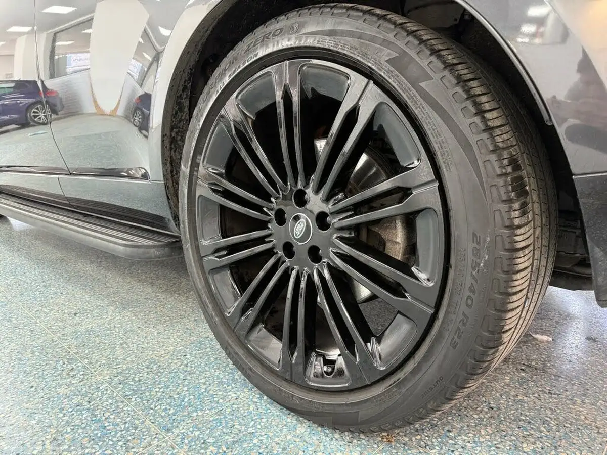 2022-land-rover-range-rover-30-d350-hse-big-31