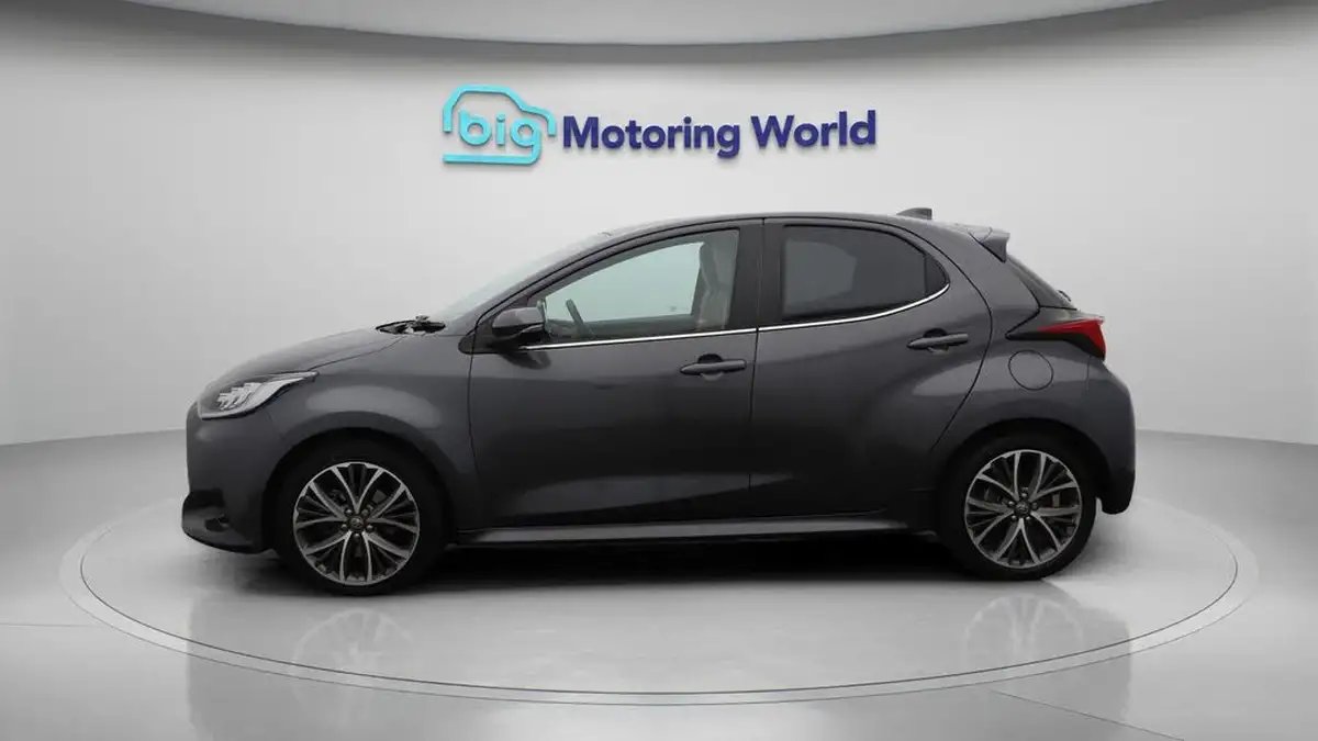 2022-toyota-yaris-15-vvt-i-excel-big-4
