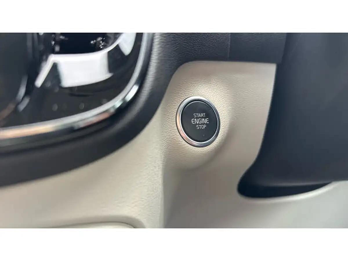 2023-volvo-xc40-20-b4-plus-awd-big-22