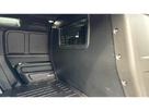 2024-land-rover-110-defender-30-d300-hard-top-x-dynamic-hse-110-small-43