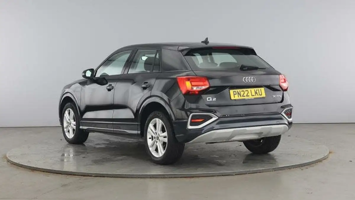 2022-audi-q2-10-30-tfsi-sport-big-2