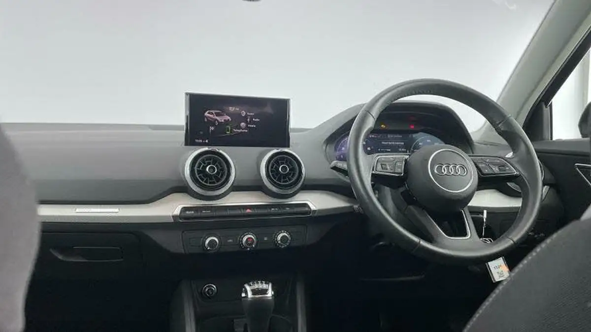 2022-audi-q2-10-30-tfsi-sport-big-26