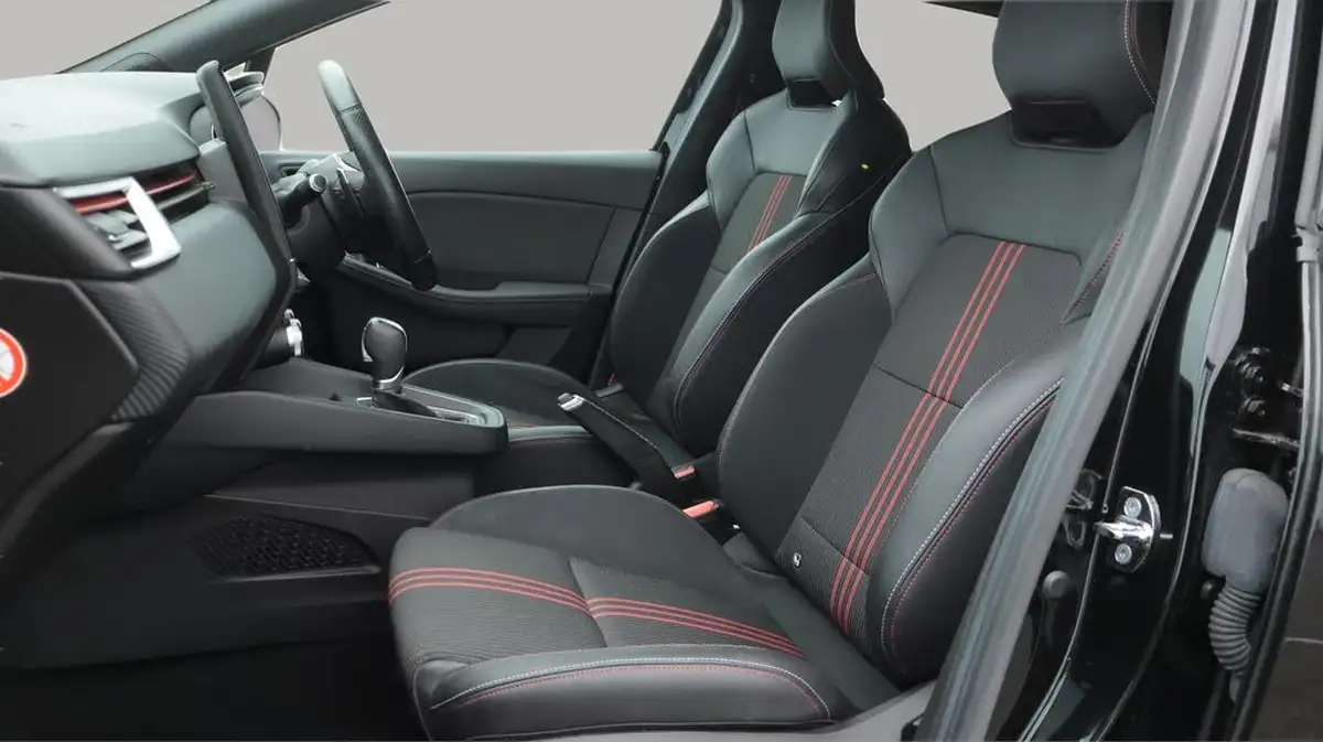 2020-renault-clio-13-tce-rs-line-big-14