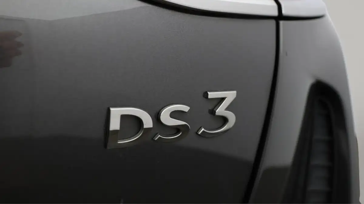 2019-ds-ds-3-crossback-12-puretech-prestige-130ps-eat8-big-21