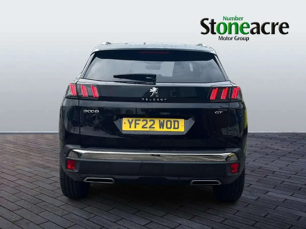 2022-peugeot-3008-suv-12-puretech-gt-eat8-big-3