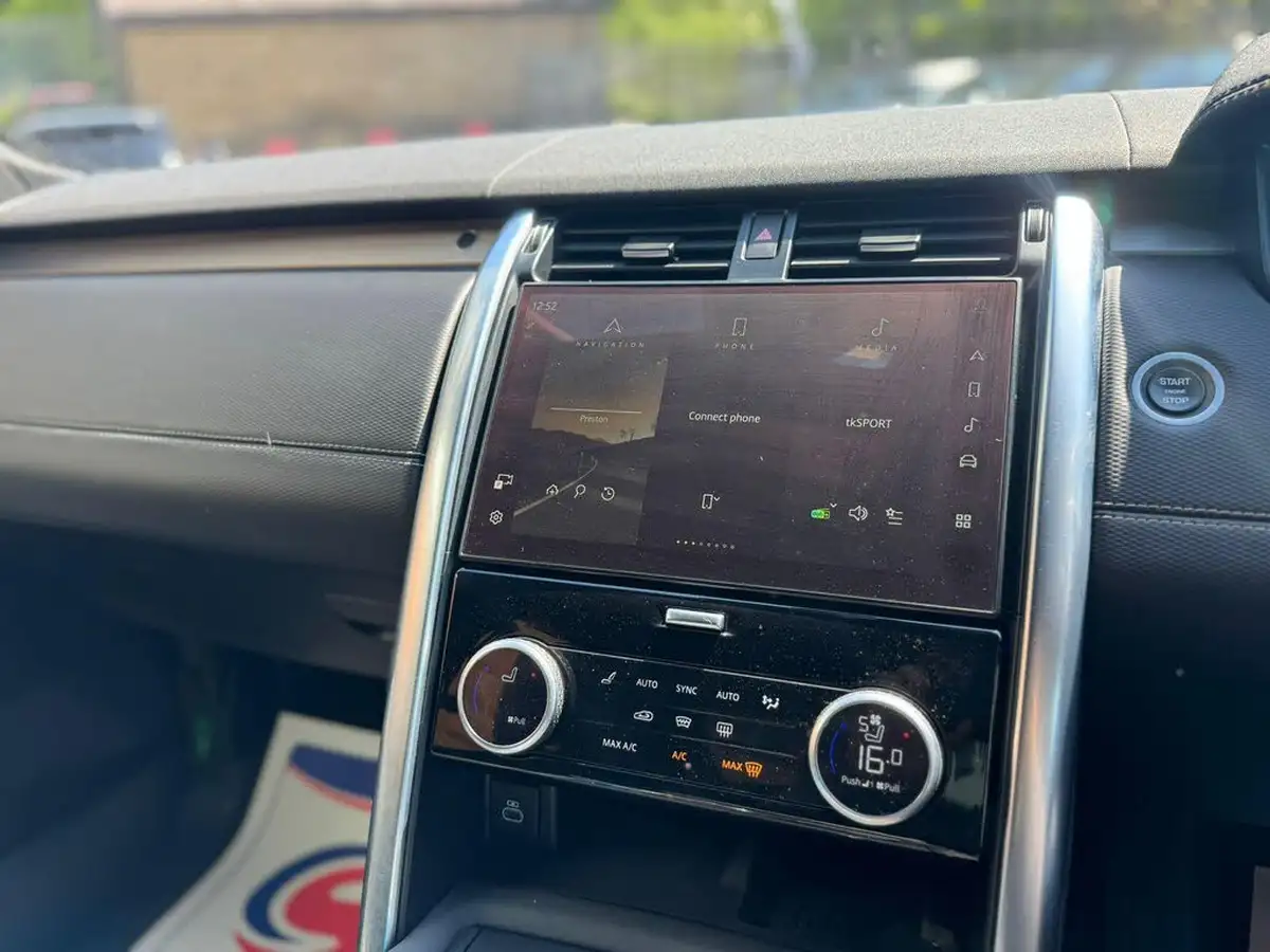 2021-land-rover-discovery-30-d300-r-dynamic-se-big-32