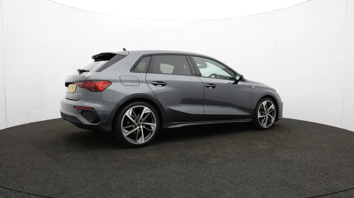 2022-audi-a3-15-35-tfsi-edition-1-sportback-5d-big-35
