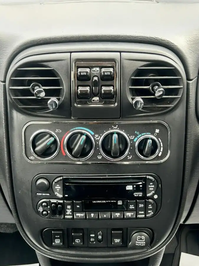 2004-chrysler-pt-cruiser-20-limited-auto-big-28