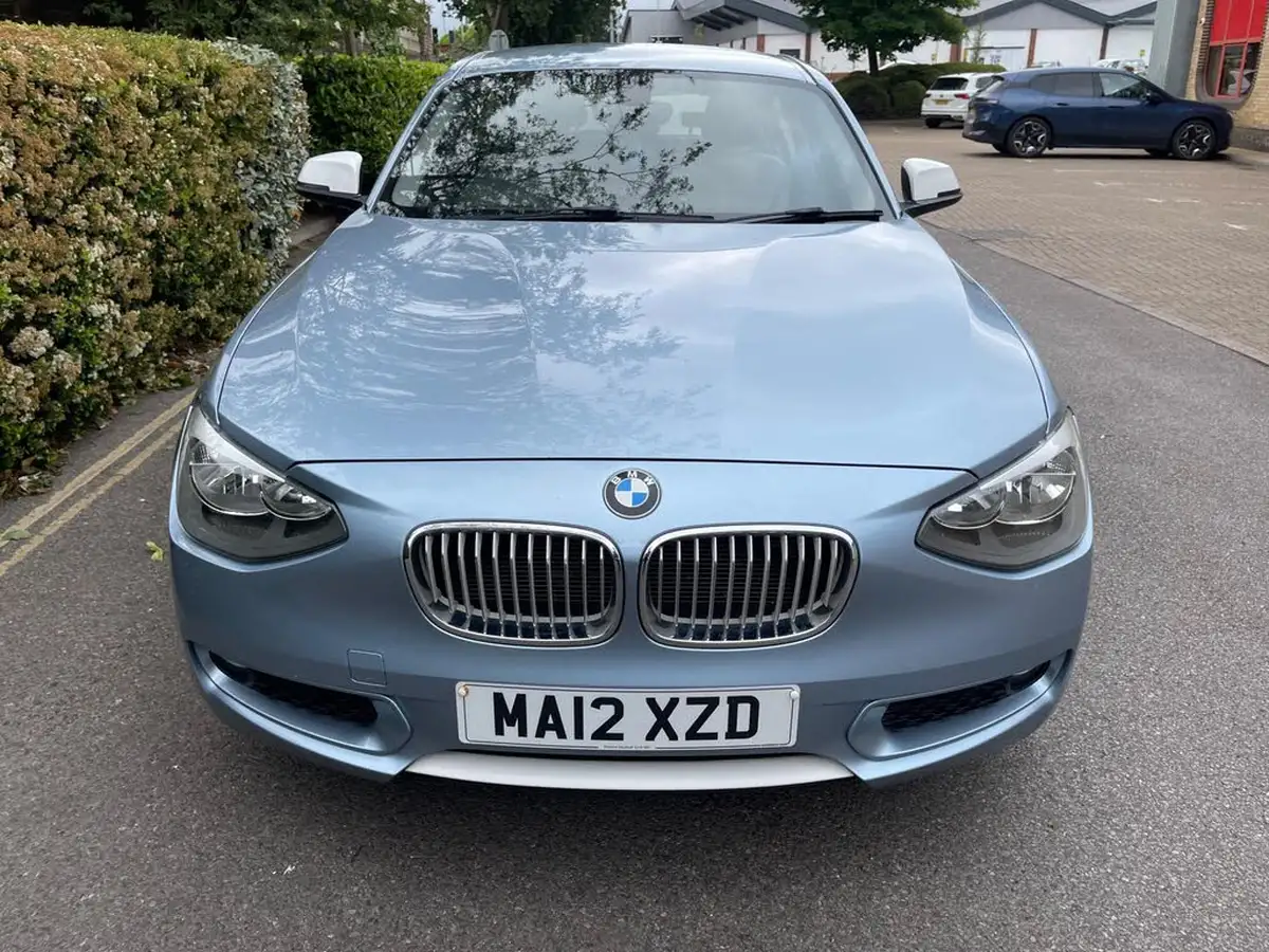 2012-bmw-1-series-20td-118d-urban-hatchback-5d-big-29