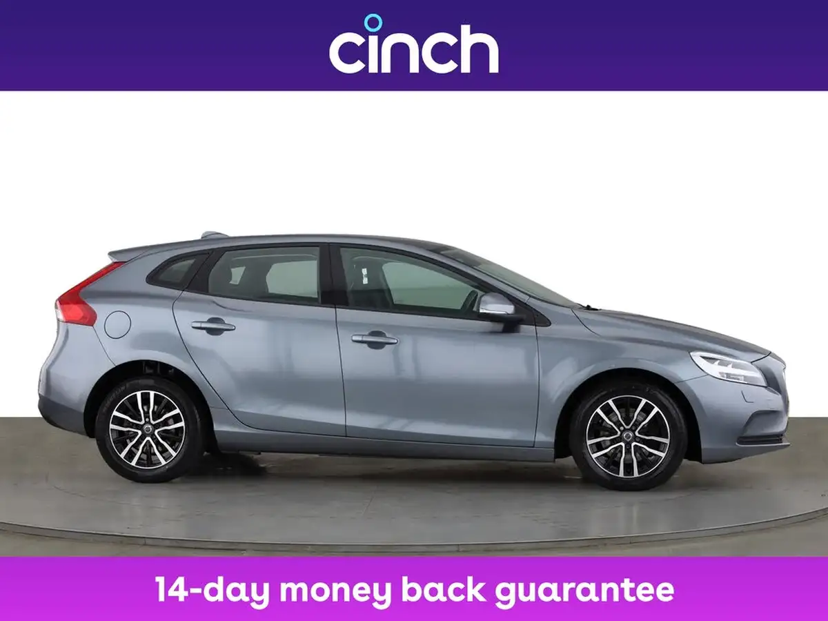 2018-volvo-v40-20-t2-momentum-nav-plus-big-10