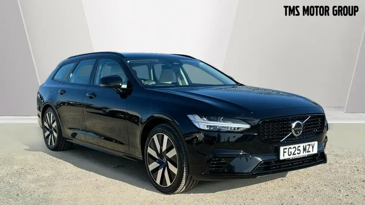 2025-volvo-v90-20-t6-plus-345bhp-dark-big-0