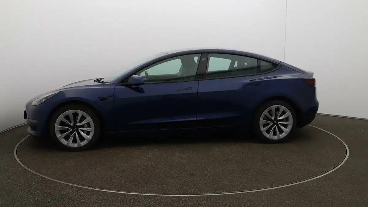 2020-tesla-model-3-e-long-range-big-63