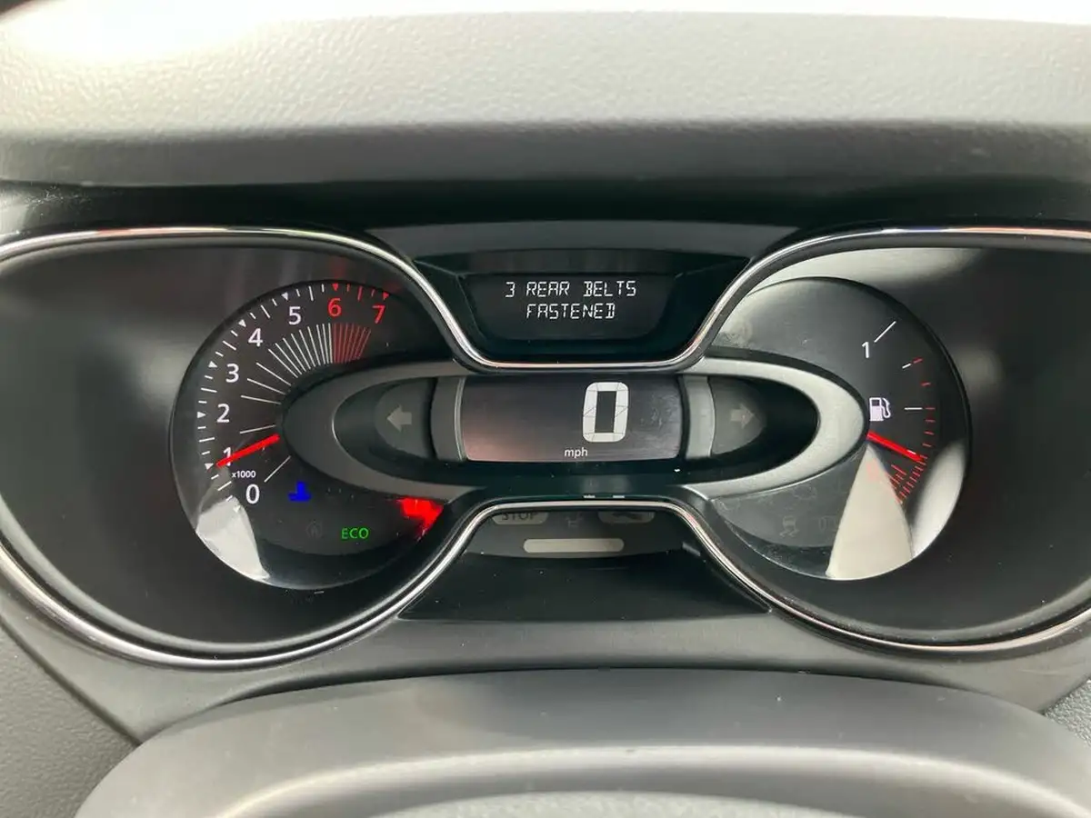 2016-renault-captur-09-dynamique-nav-big-15