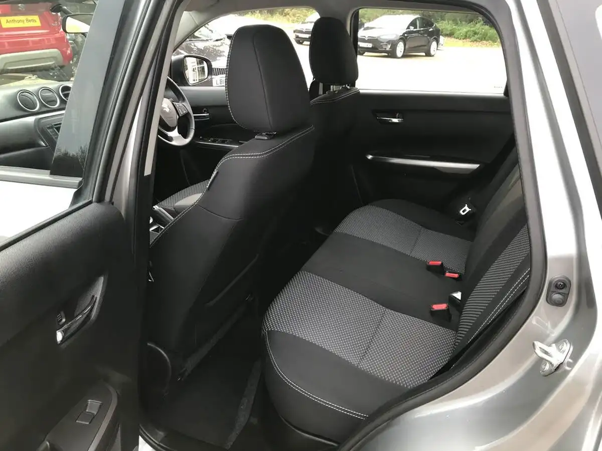 2019-suzuki-vitara-10-boosterjet-sz4-big-9