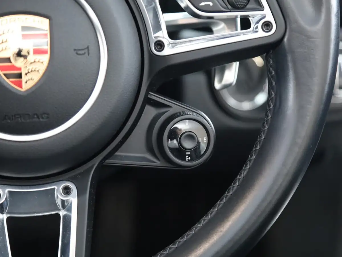 2020-porsche-boxster-718-20-boxster-t-pdk-big-19