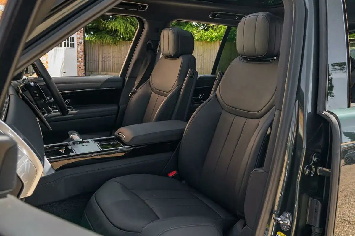 2023-land-rover-range-rover-30-d300-se-big-32