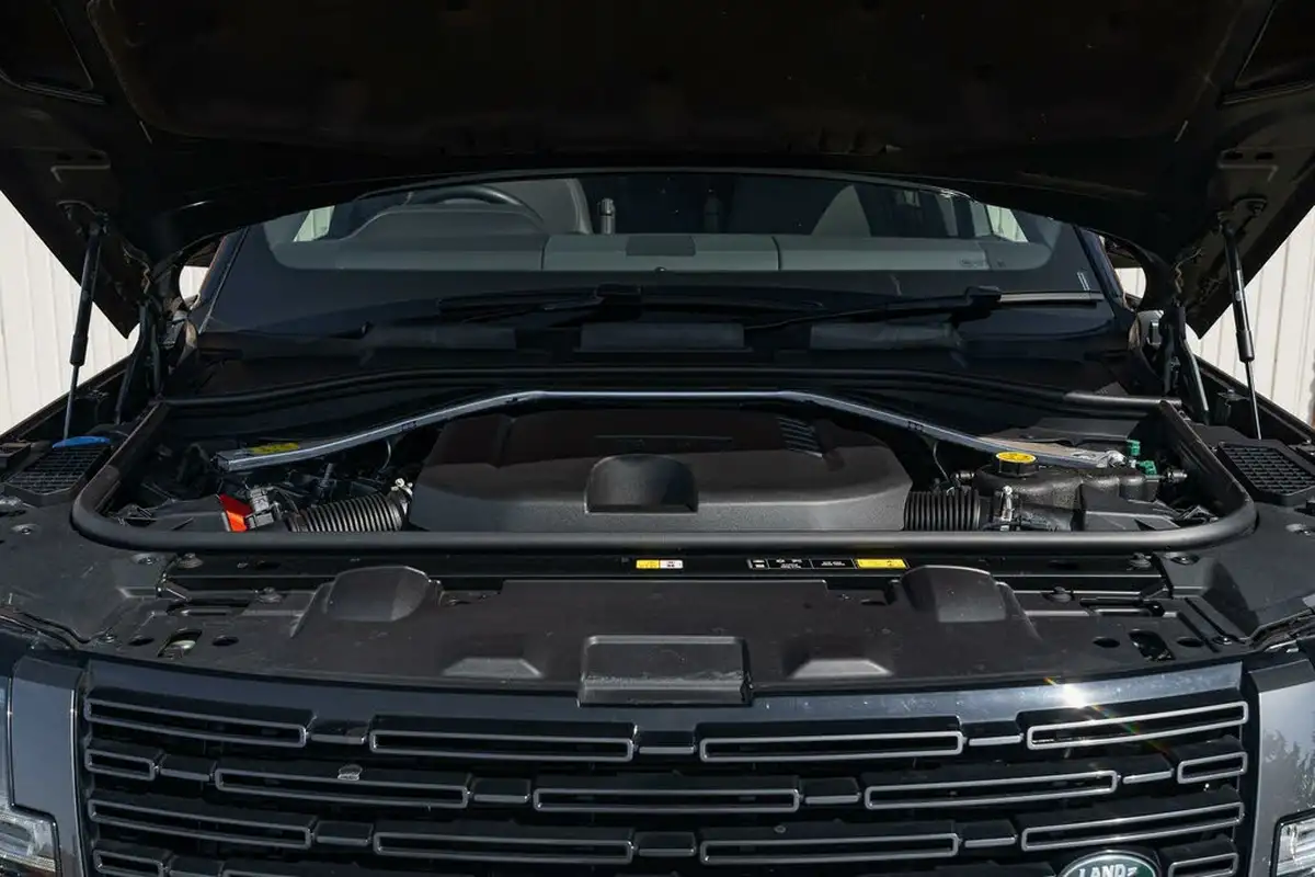 2023-land-rover-range-rover-30-d300-se-big-8