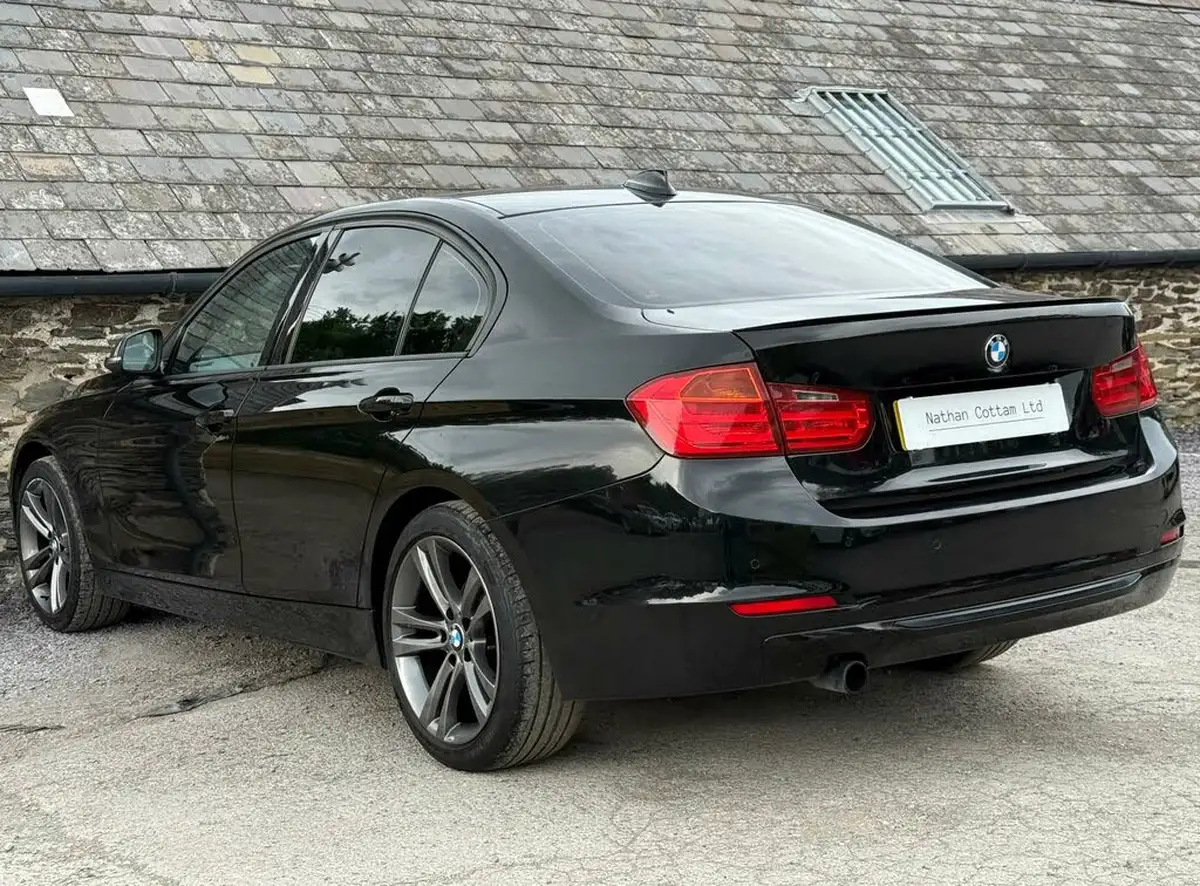 2012-bmw-3-series-20td-316d-sport-116bhp-ss-saloon-4d-big-11
