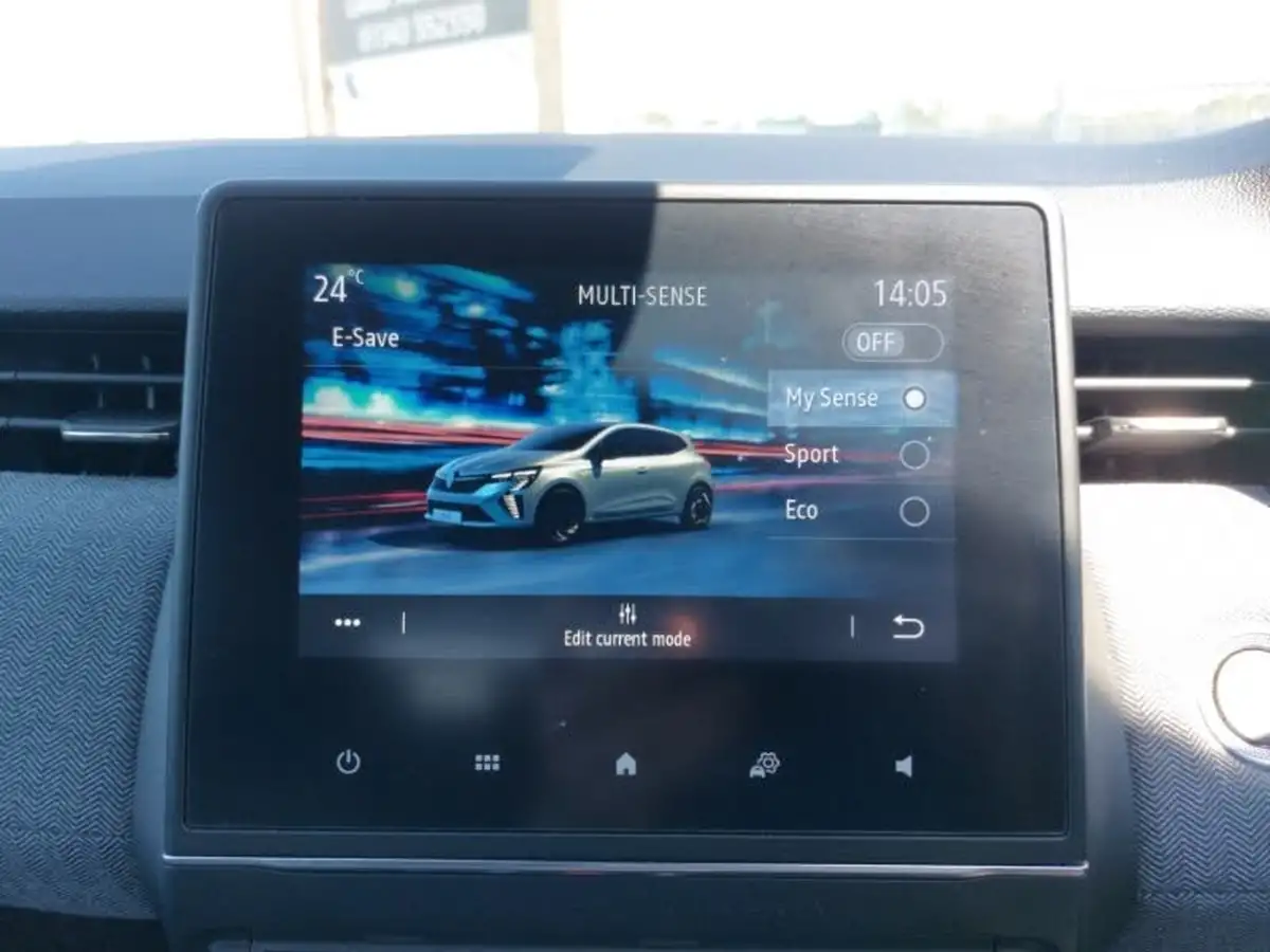 2024-renault-clio-16-techno-big-16