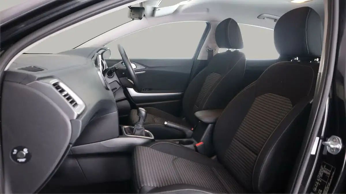2022-kia-xceed-10-t-gdi-2-big-13