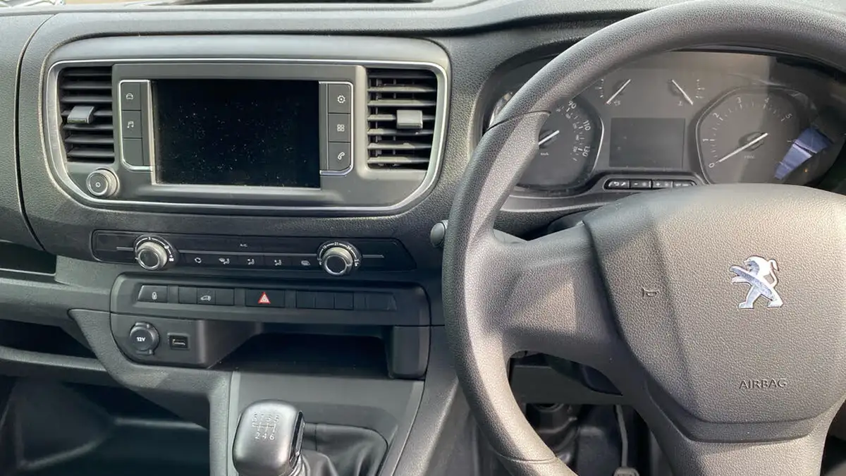 2023-peugeot-expert-20-bluehdi-professional-premium-standard-1400-big-11