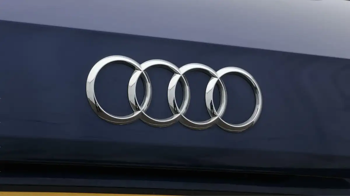 2023-audi-q2-15-35-tfsi-s-line-tronic-big-22