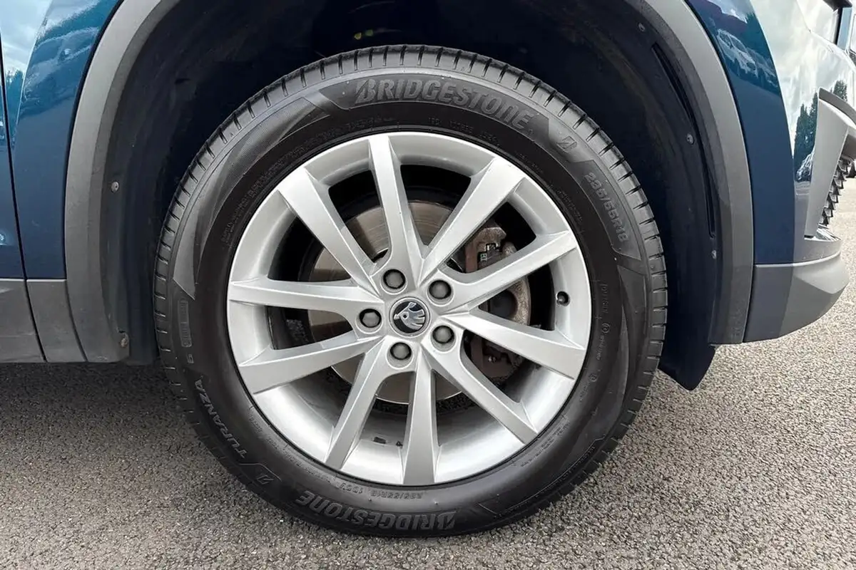 2022-skoda-kodiaq-15-tsi-se-5-dsg-big-9