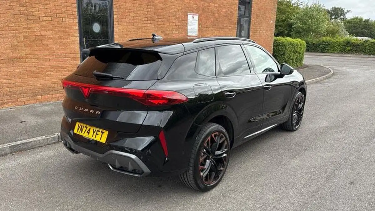 2025-cupra-terramar-15-e-hybrid-vz-first-edition-big-12