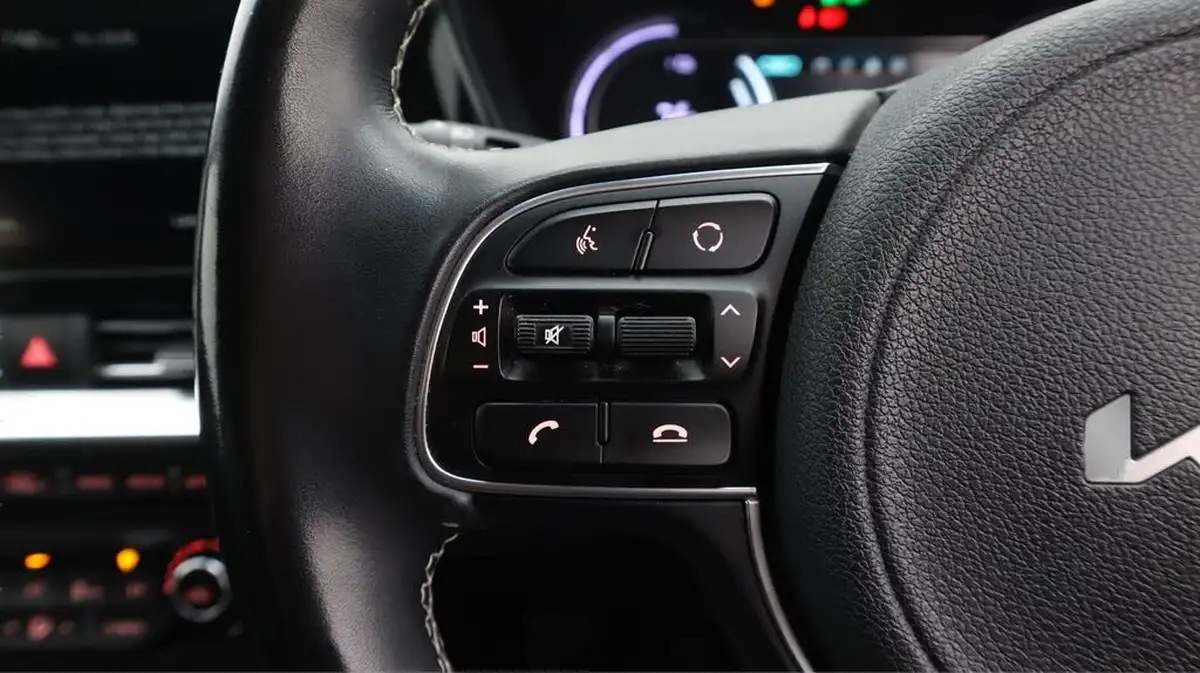 2022-kia-niro-ev-e-3-big-23