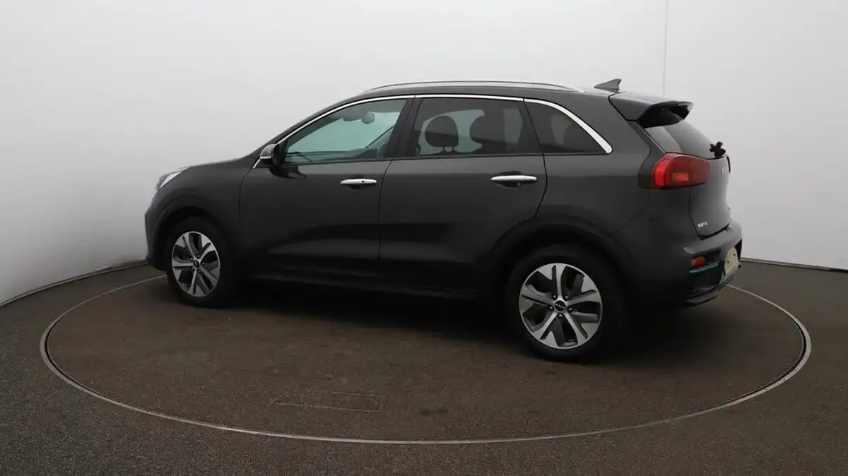 2022-kia-niro-ev-e-3-big-47