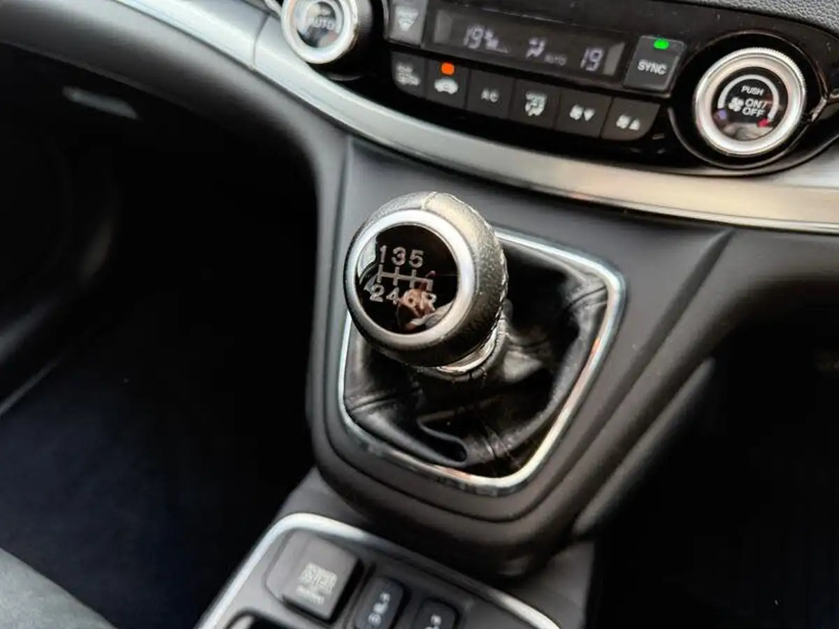 2016-honda-cr-v-20-i-vtec-sr-big-27