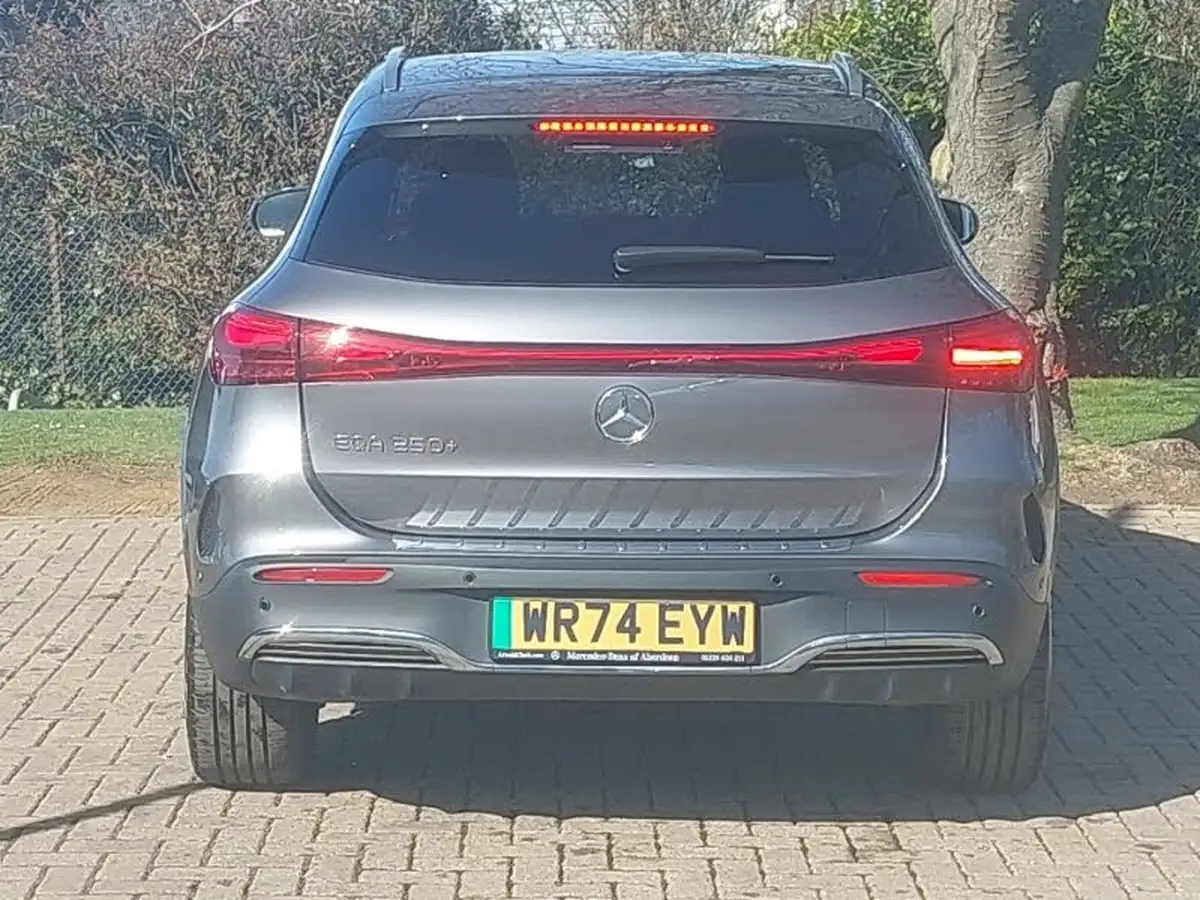 2024-mercedes-benz-eqa-e-eqa-250-amg-line-premium-big-18