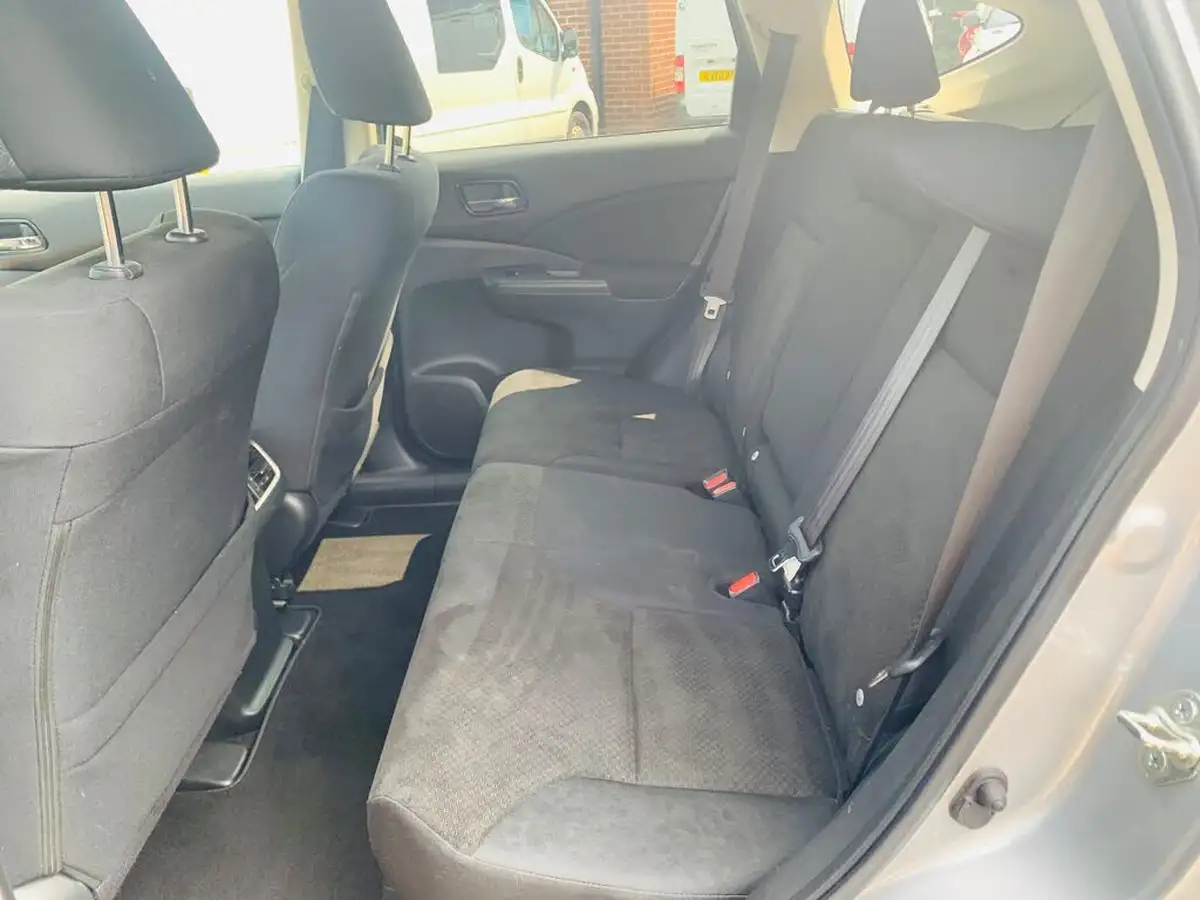 2017-honda-cr-v-16i-dtec-se-plus-navi-120ps-2wdss-big-8