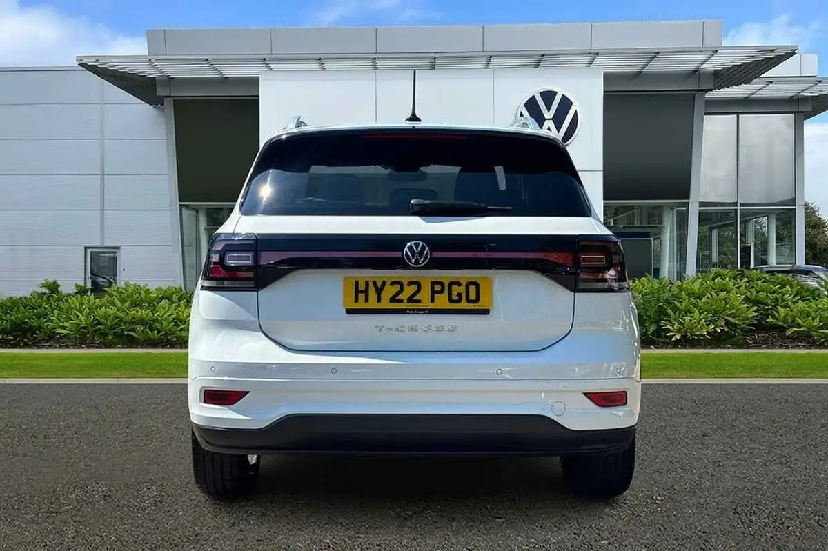 2022-volkswagen-t-cross-15-tsi-r-line-big-8