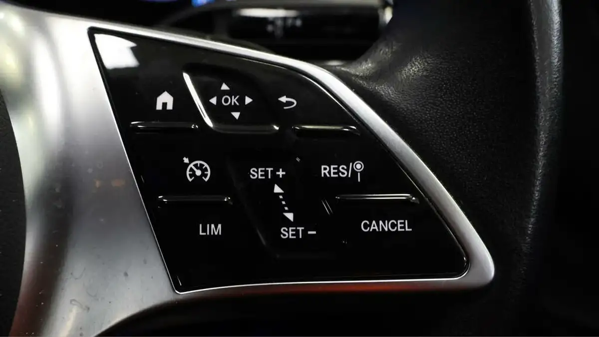 2022-mercedes-benz-c-class-15-c200-sport-204ps-estate-5d-1496cc-big-24