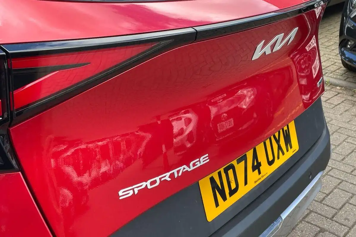2024-kia-sportage-16-t-gdi-3-241bhp-awd-phev-auto-big-25