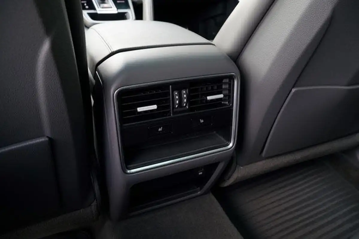 2019-porsche-cayenne-40-v8-turbo-coupe-big-51